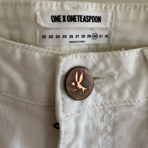White teaspoon jeans (distressed ankle or only) - Picture 5 of 6